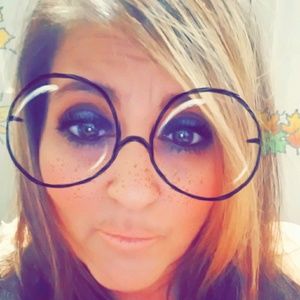 Meet your Posher, Reia